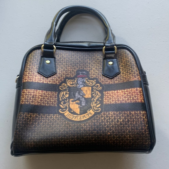 Warner Bros. Handbags - Harry Potter Hufflepuff Faux Leather Hand Bag Purse